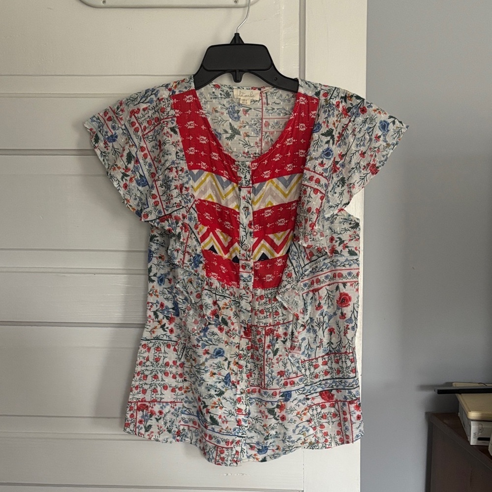 Let Me Be Floral Quilted Print Cotton Red and White Women's Top